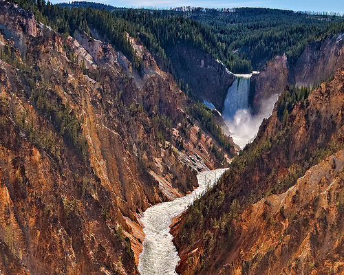 Picture of yellowstone falls